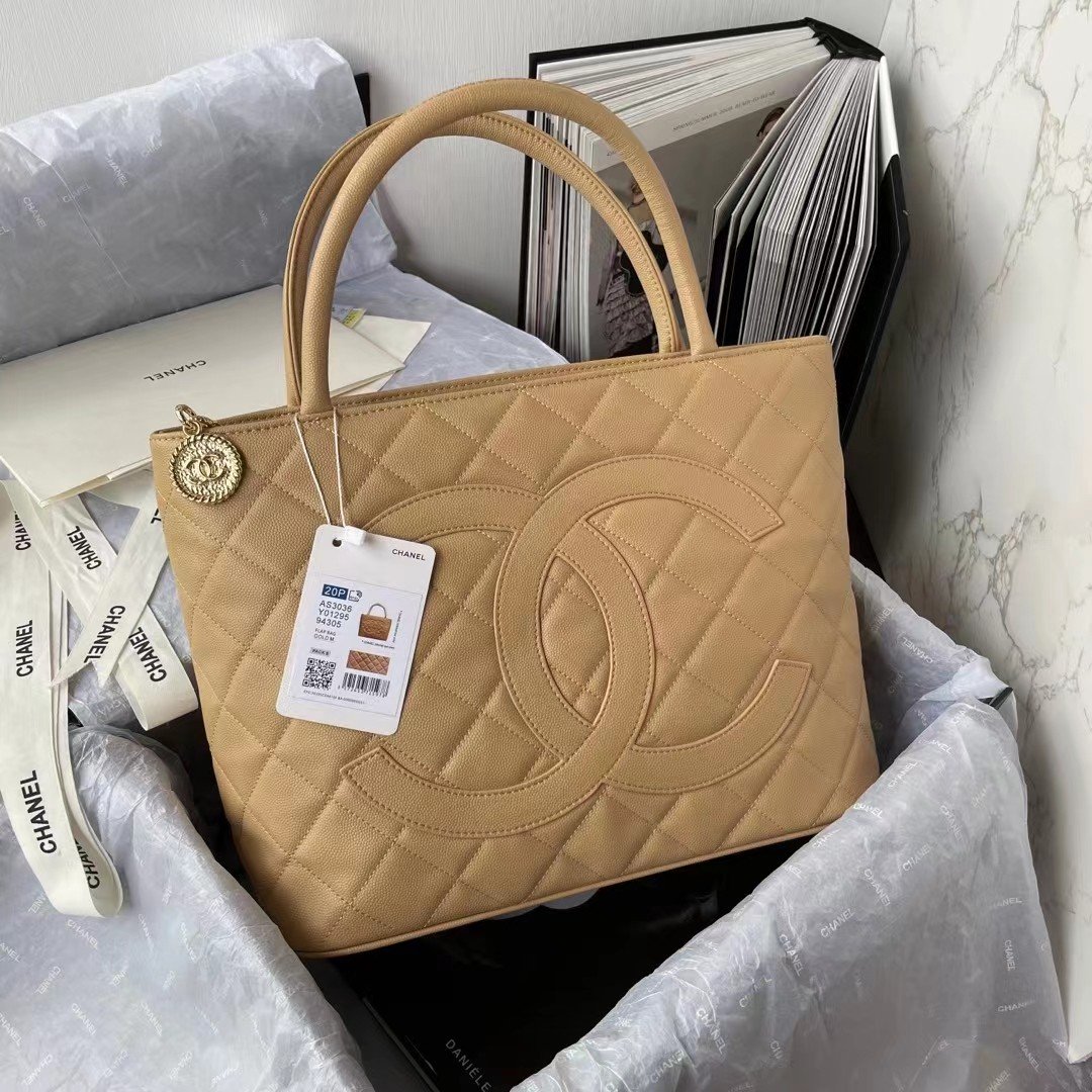 Chlmedallion Tote Shoulder Bag For Women Beige