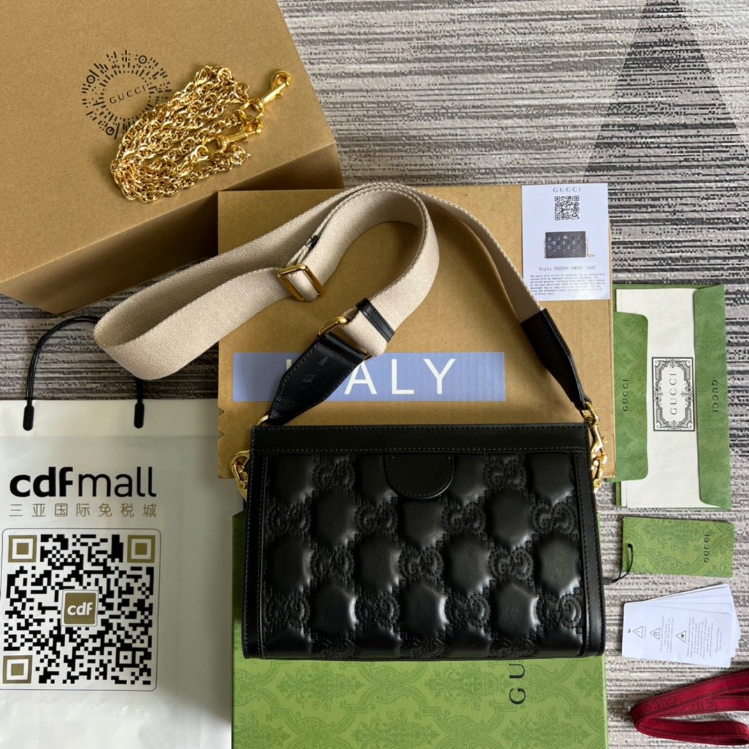 gg , ’s 10in 26cm Matelasse Black Shoulder Bag