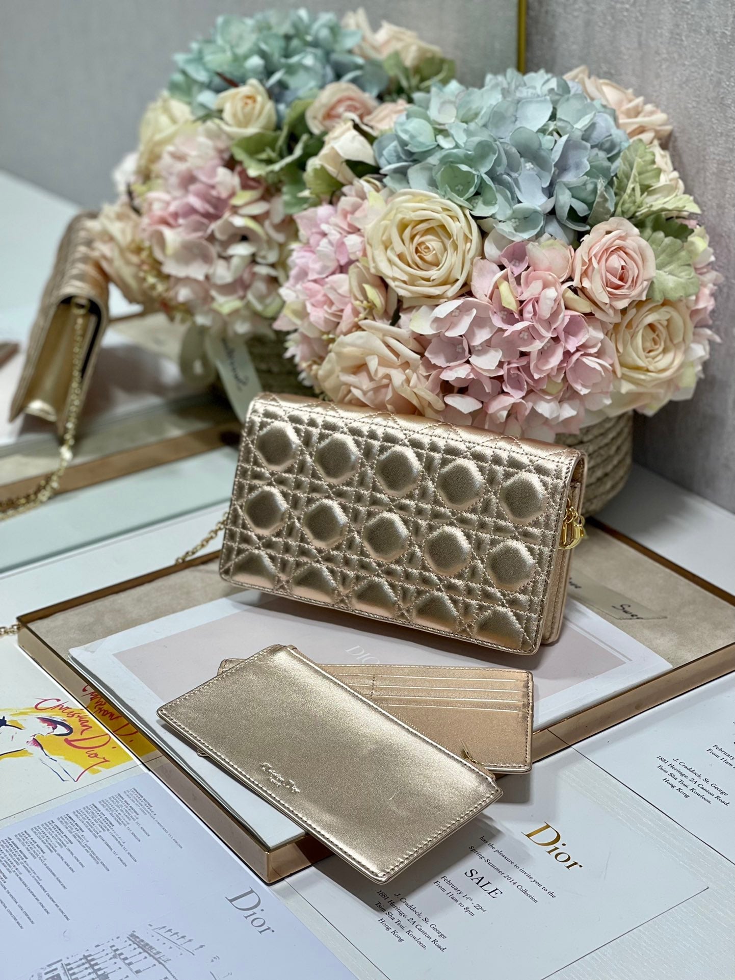 Lady Pouch Cd Gold Travel Bag