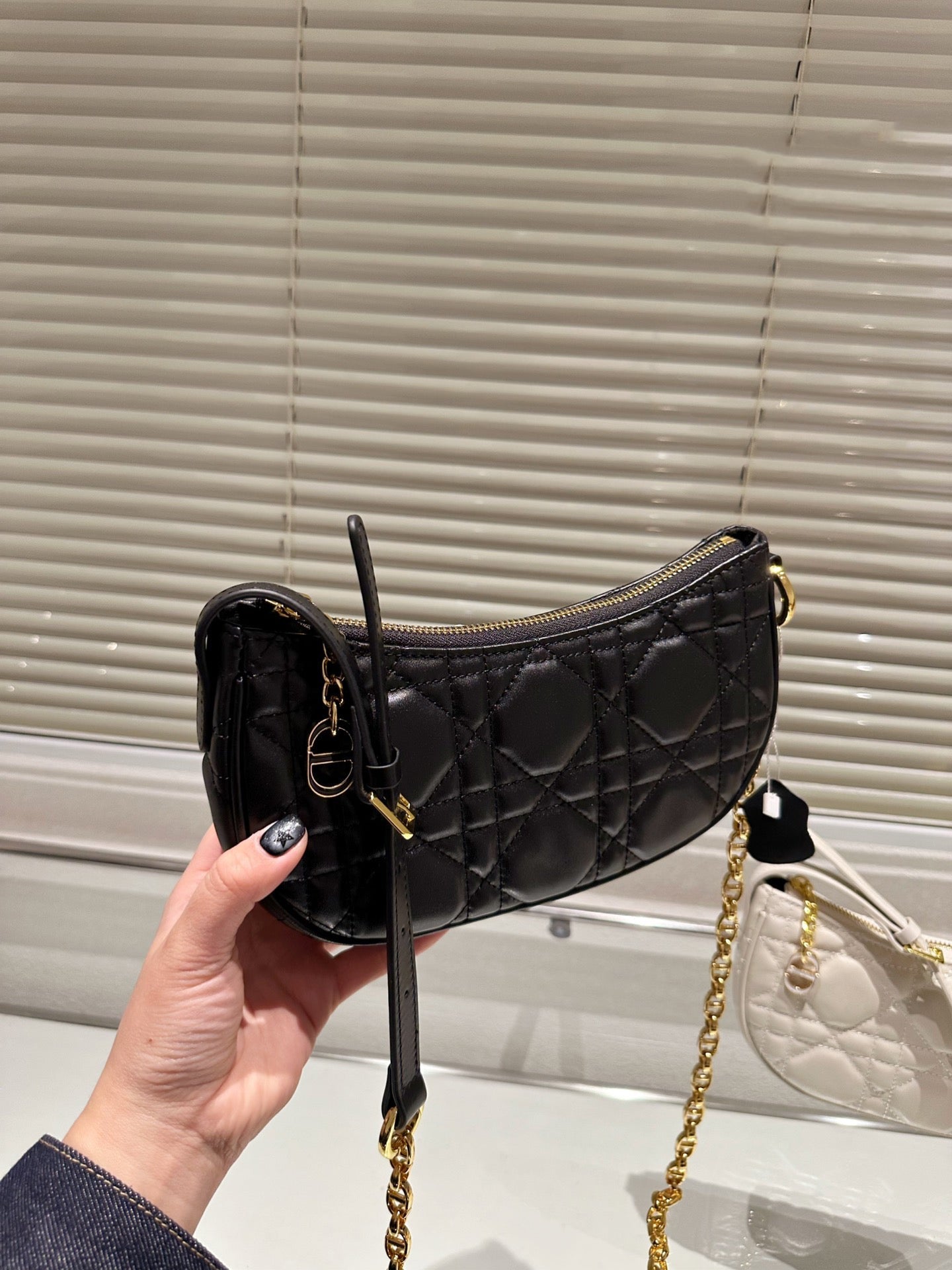 EN - Luxury DIR 373 Travel Bag