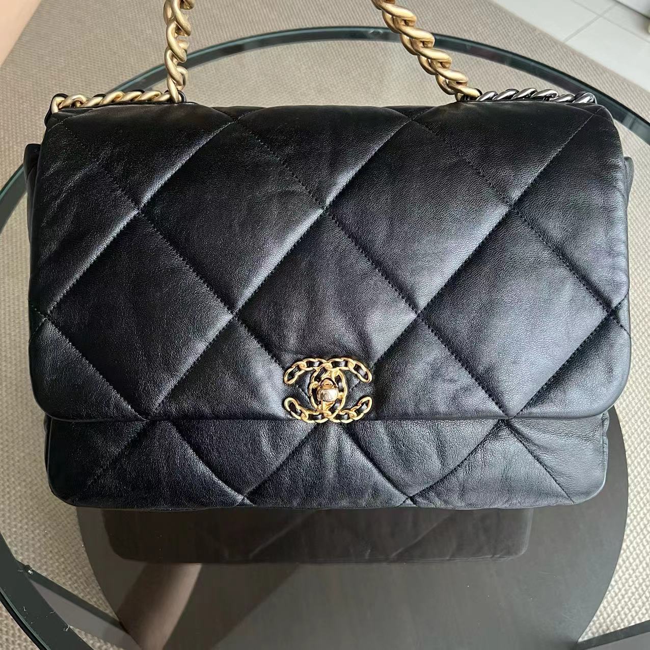 Chanel 19 Bag Maxi - Goatskin 19Bag Two-tone Quilted Black Handbag