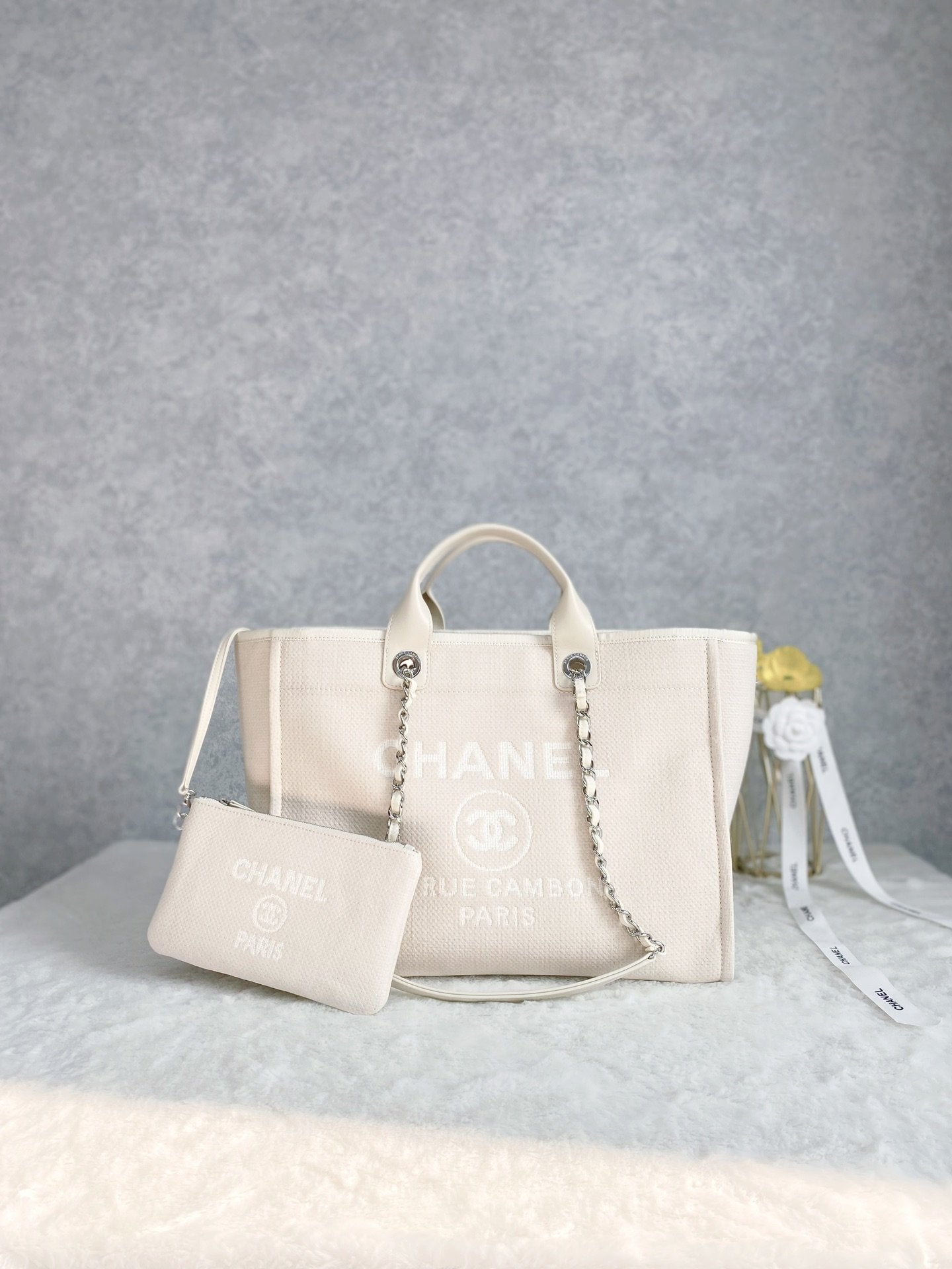 CHLSmall Shopping Hardware , ’s Silver Cream Shoulder Bag