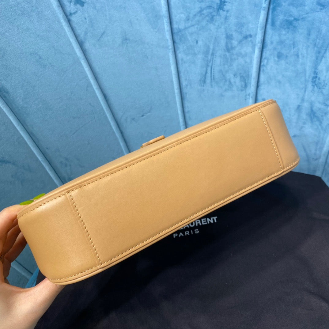 YSL Saint Laurent Le 5 Ã 7 Smooth Beige Shoulder Bag