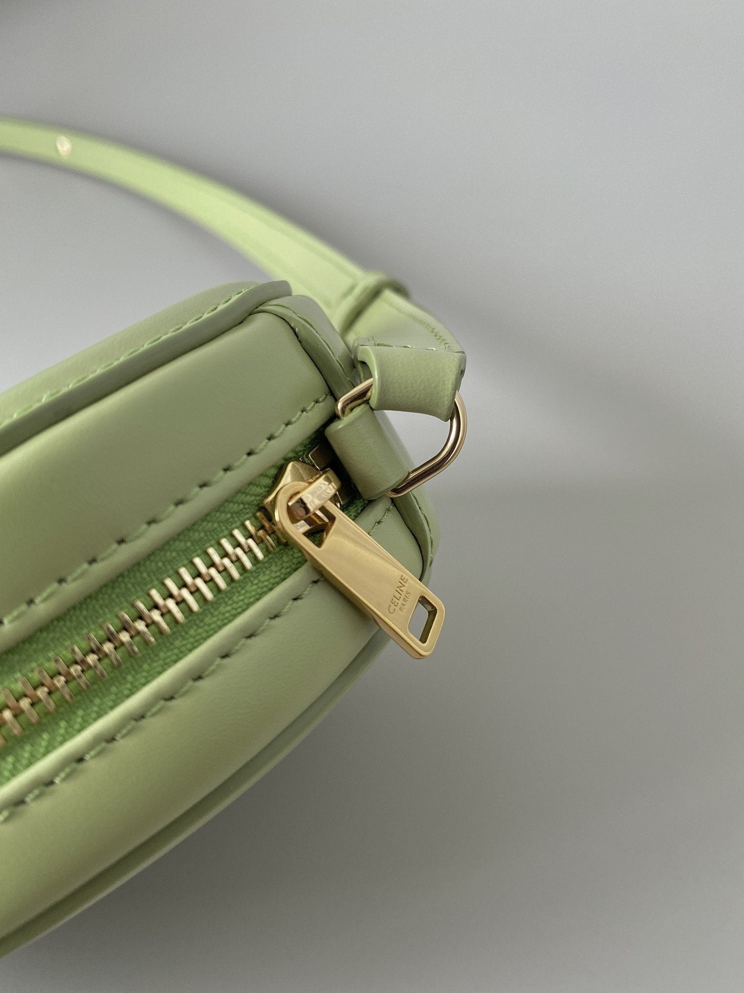 Top Quality Crossbody Oval Purse Cuir Triomphe Green Crossbody Bag 6In16Cm 1265