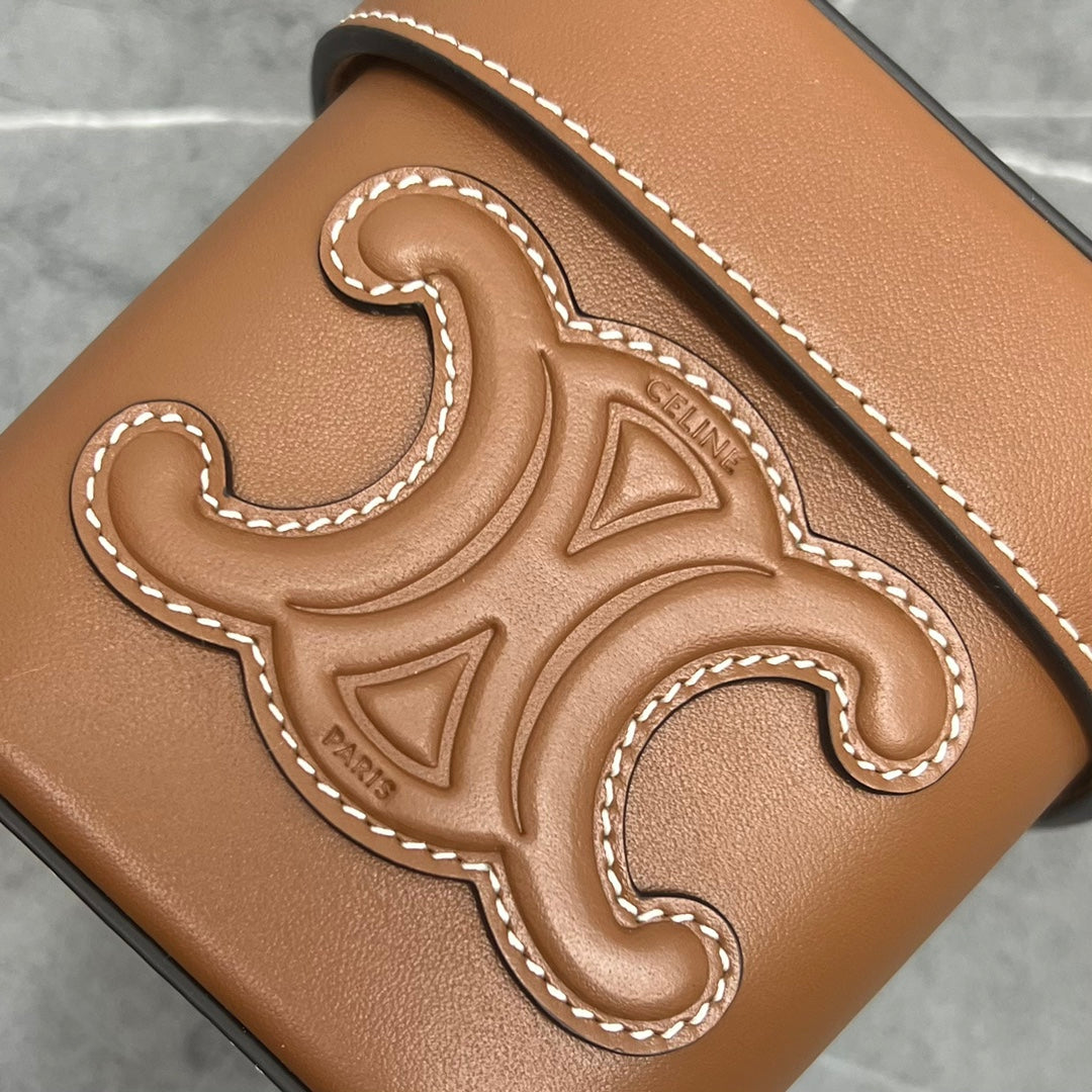 Top Quality Box Cuir Triomphe For Women Brown Small Travel Bag