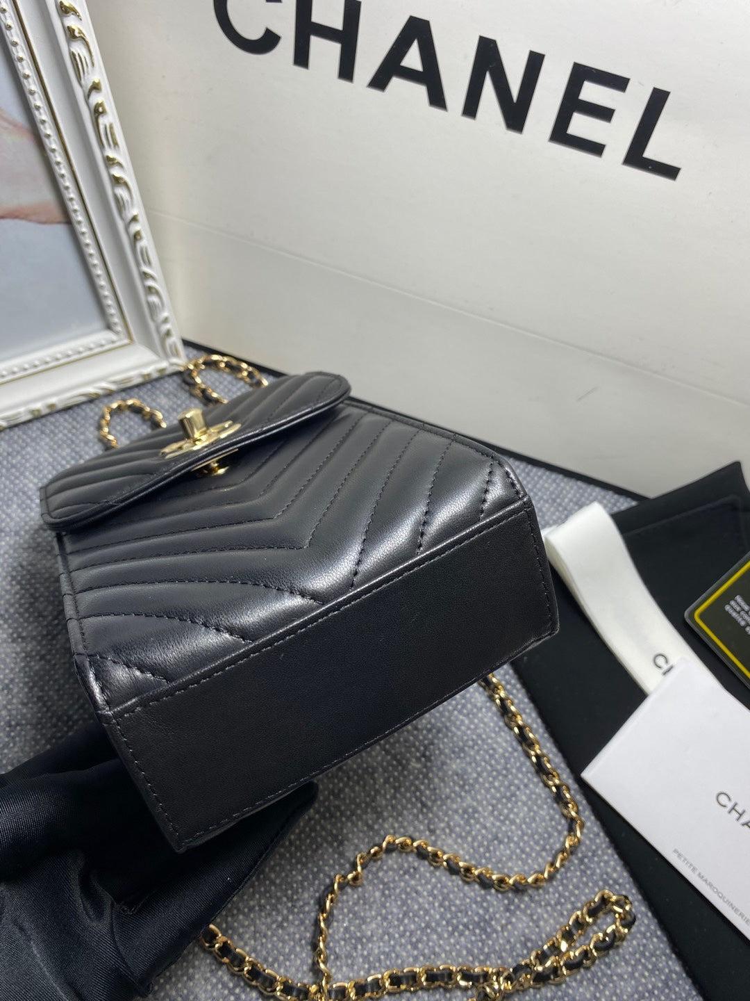 CHL Chevron Trendy CHL Phone Black Handbag
