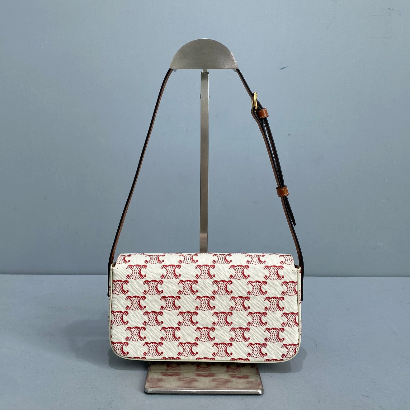 Top Quality Triomphe Shoulder Bag In Triomphe Canvas Red