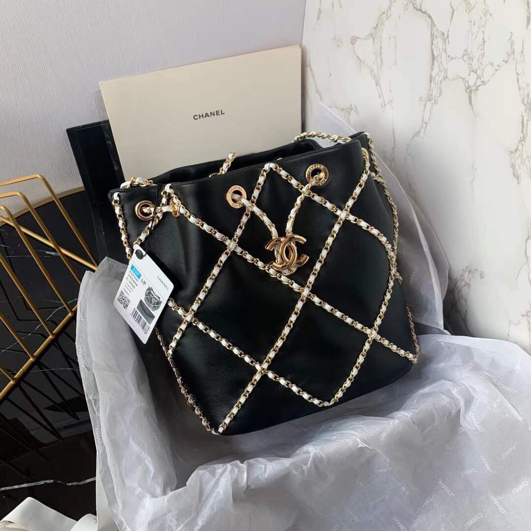 CHL 21 , ’s 8in Black Handbag