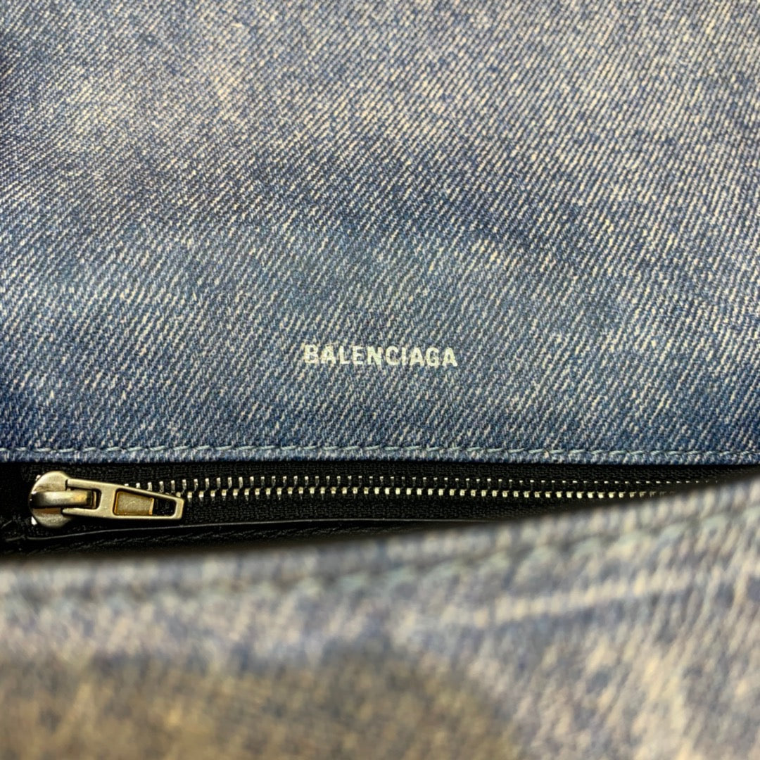 Top Quality Hourglass Handbag In Printed For Denim Blue Travel Bag