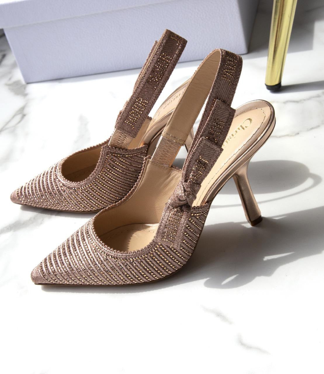 32 Shoes