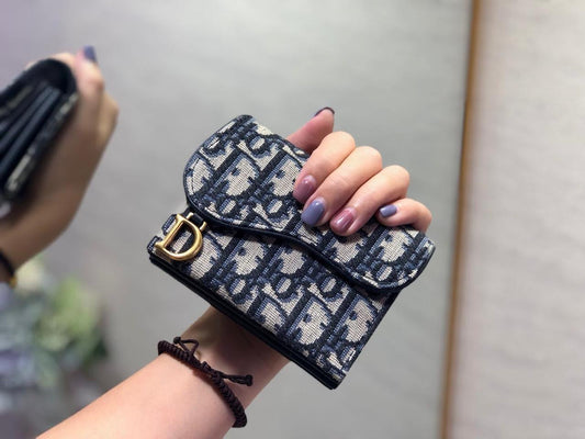 82 Handbag