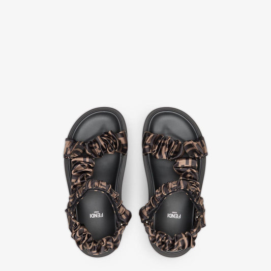 82 Shoes