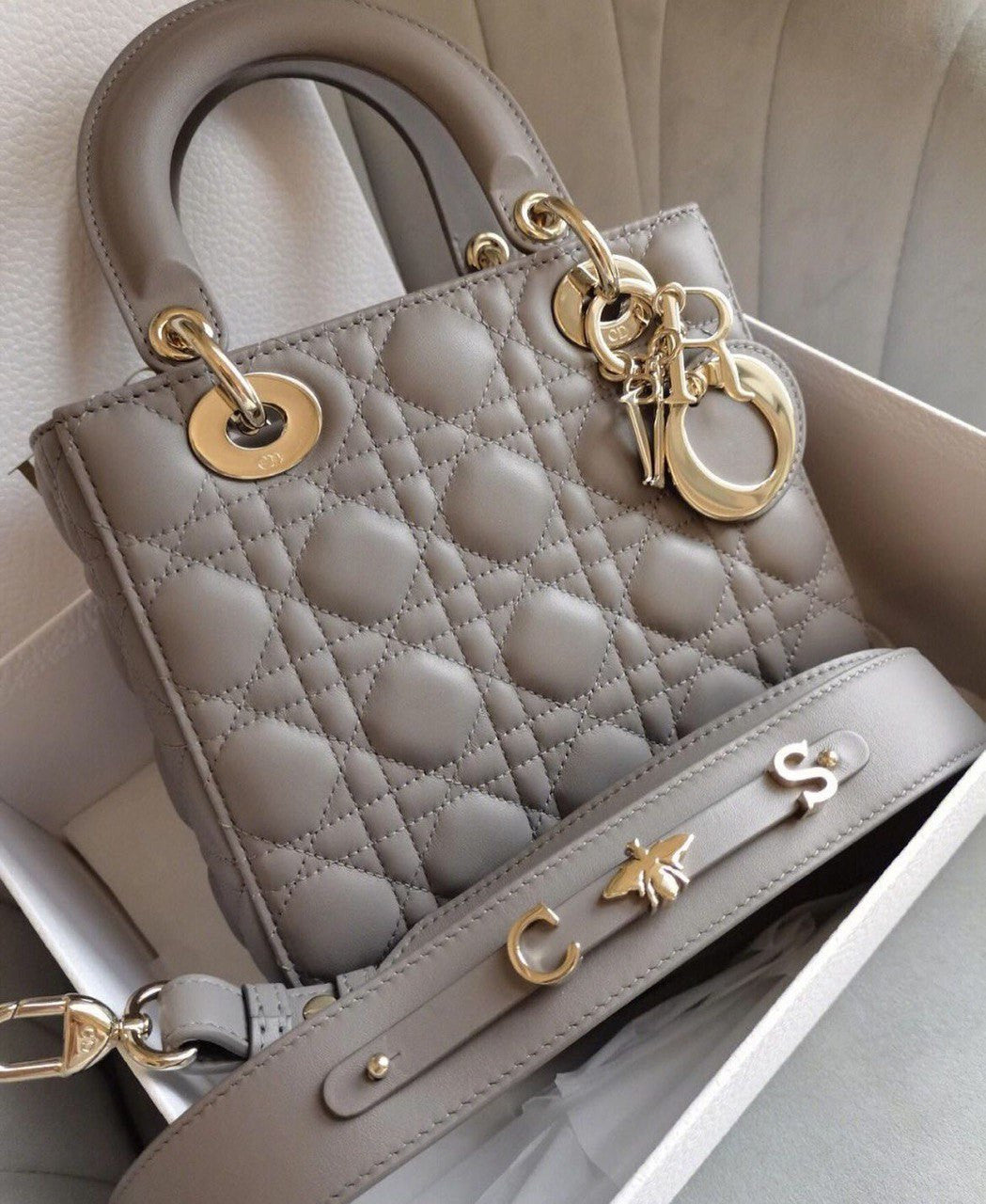 72 Handbag