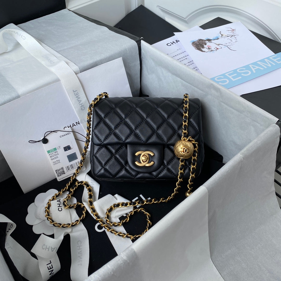 Chanel Luxury Bag - CHL - 525