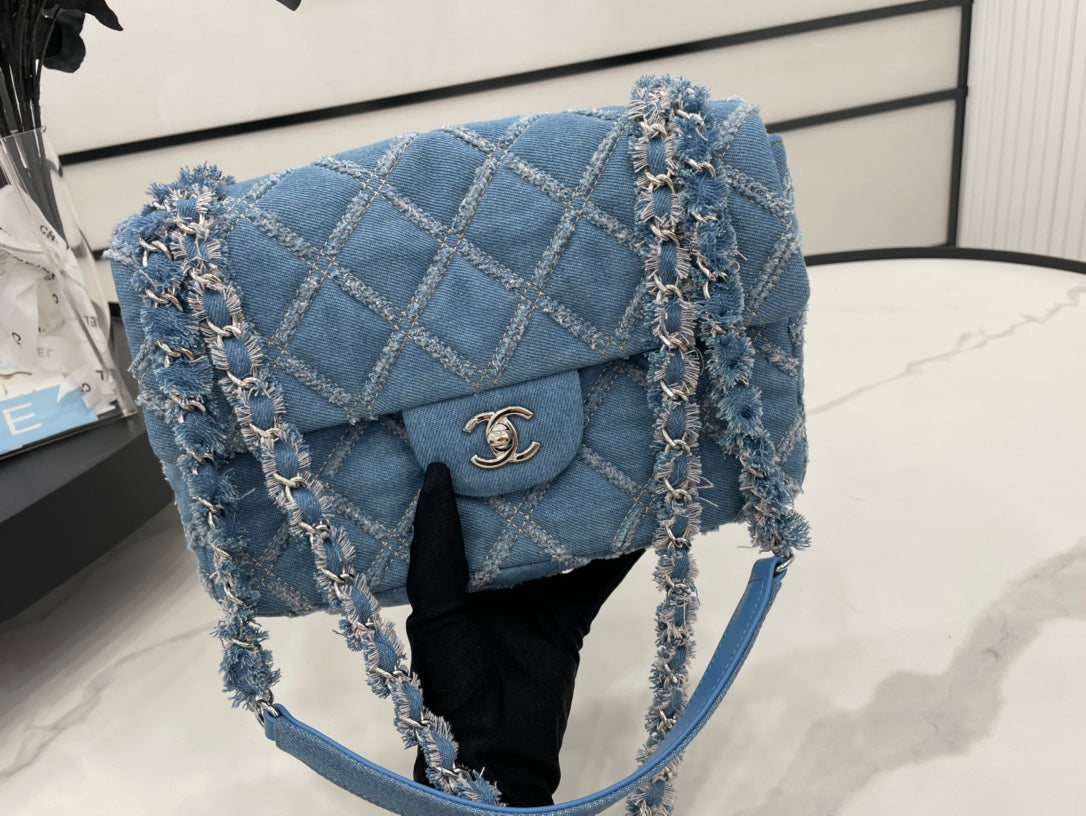 Chanel Luxury Bag - CHL - 611