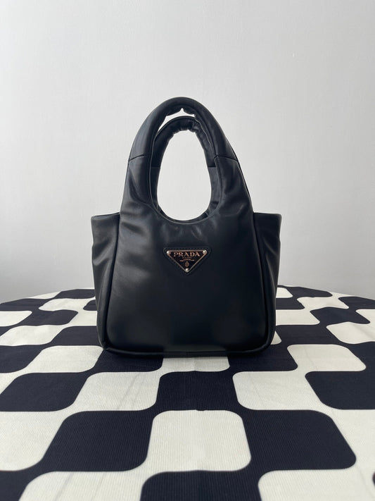 Prada Bolsa Soft Luxury Handbag Travel Bag