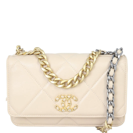 Chanel 19 Wallet On Goatskin Handbag White Beige