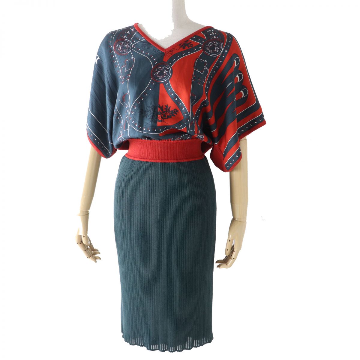 One Piece Outer: Silk, Outer: Silk, Outer: Red Green Travel Bag
