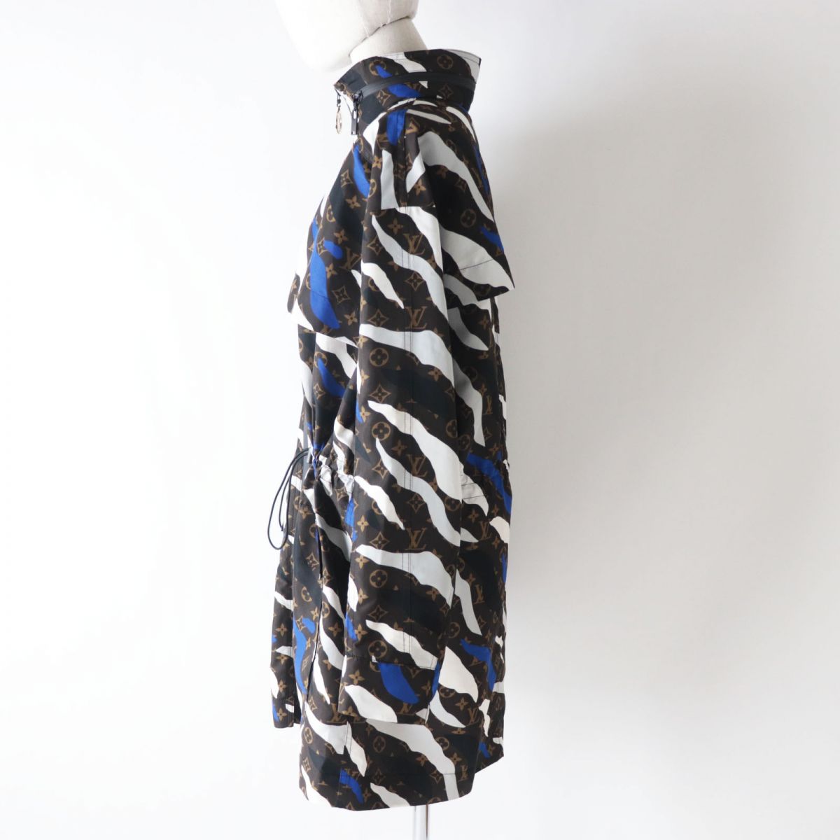 Louis Vuitton Hoodie Part 100 x multi Monogram Nylon Apparel