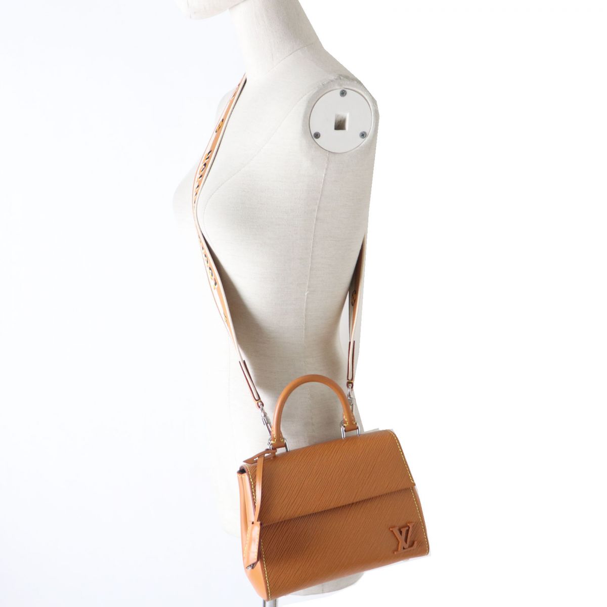 Louis Vuitton M54168 Epi golden honey Cluny Leather Shoulder Bag