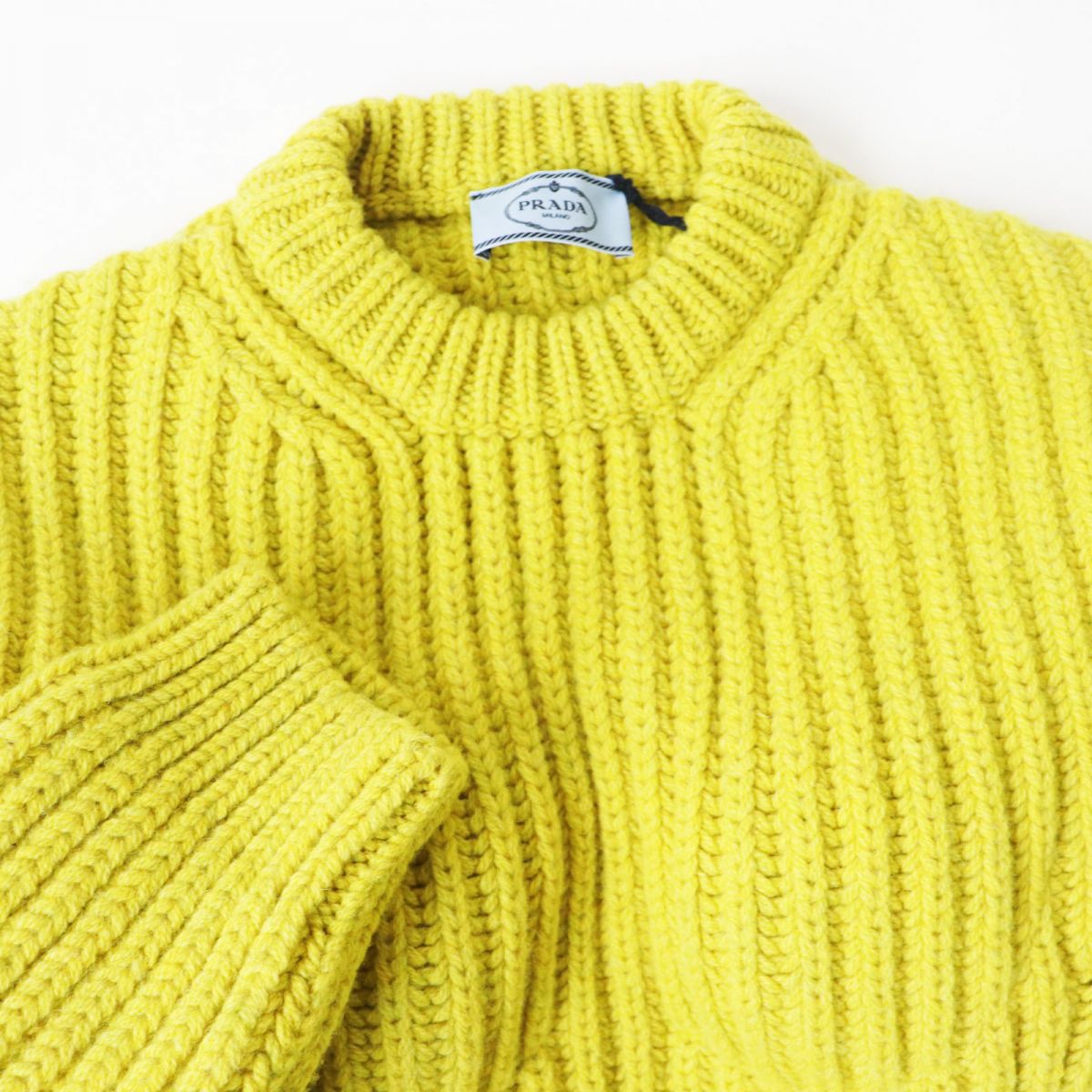 Sweater Main: % Virgin Wool, Part: % Travel Bag