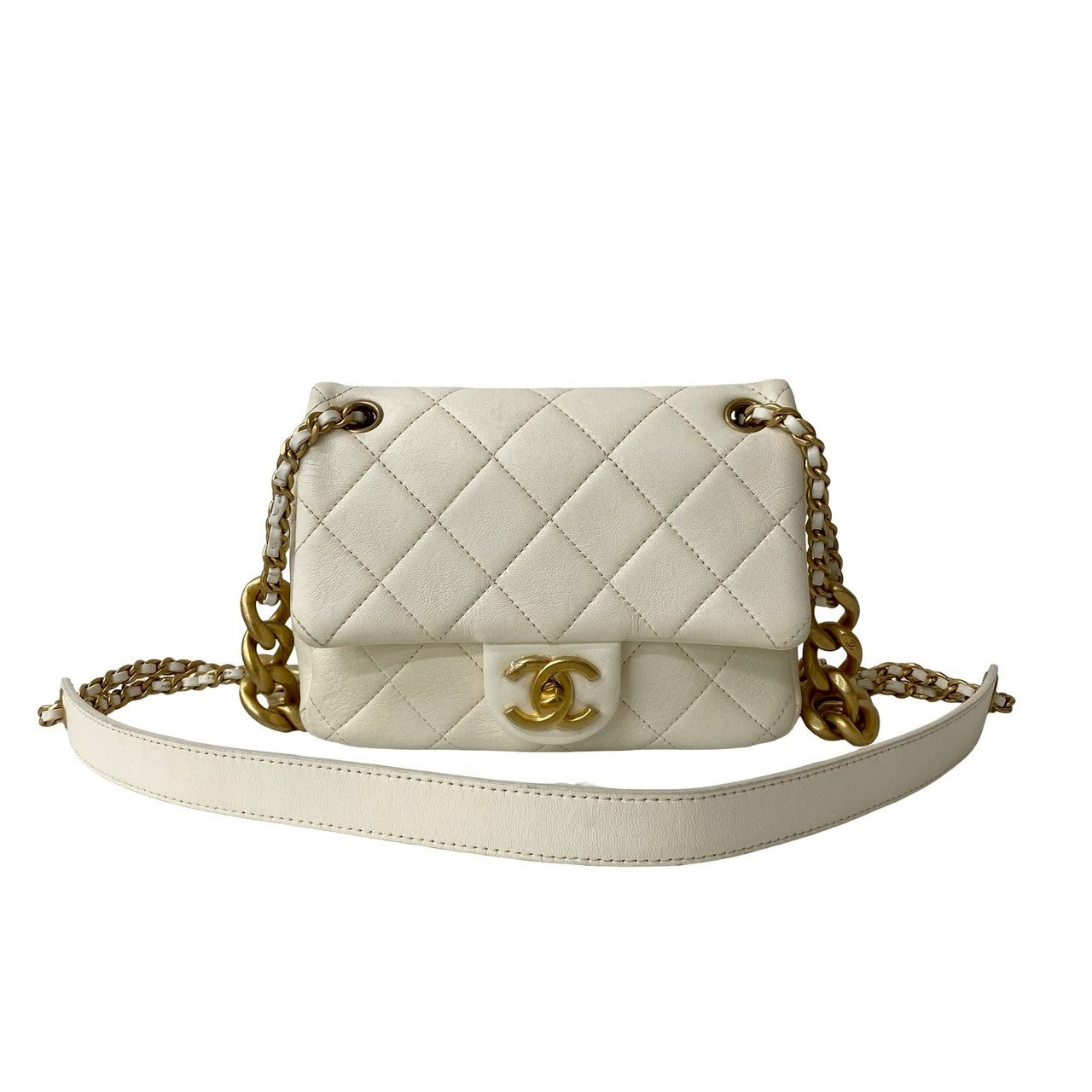 Matelassé Lambskin Shoulder Bag Matelasse 122