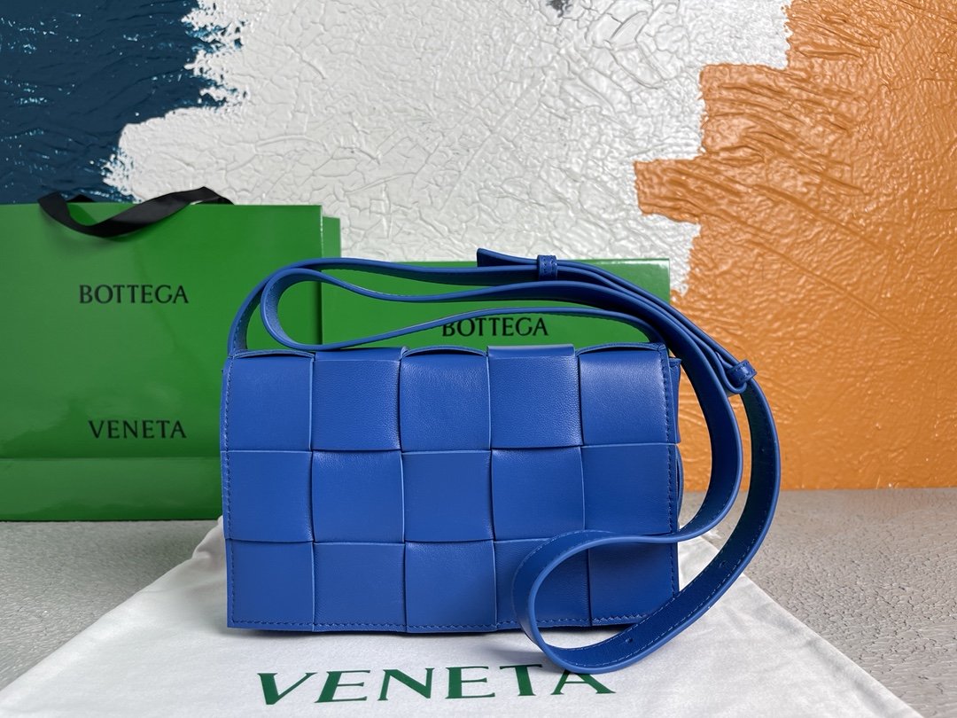 Top Quality Cassette For Women Women Bags Blue Travel Bag