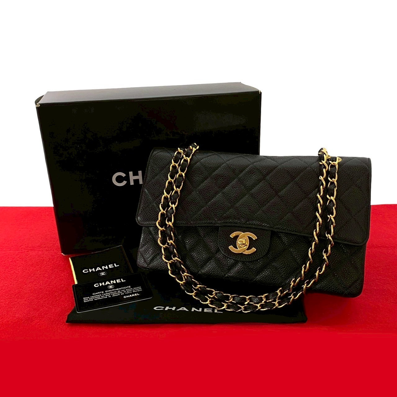 Matelasse Caviar Skin Shoulder Bag Elegant