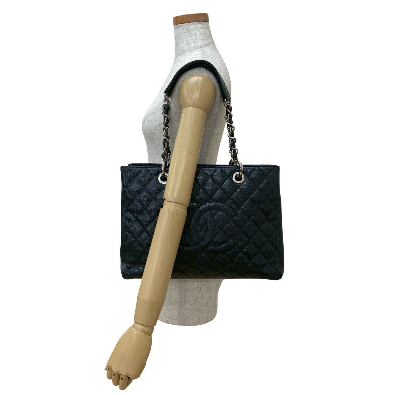 Matelasse Caviar Skin Tote Bag Polished