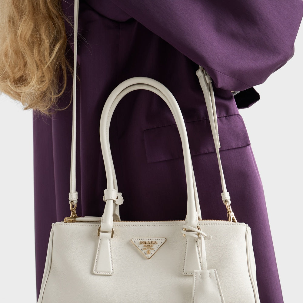 Prada Galleria Bag Leather Medium Travel Bag Pr 2511 0518
