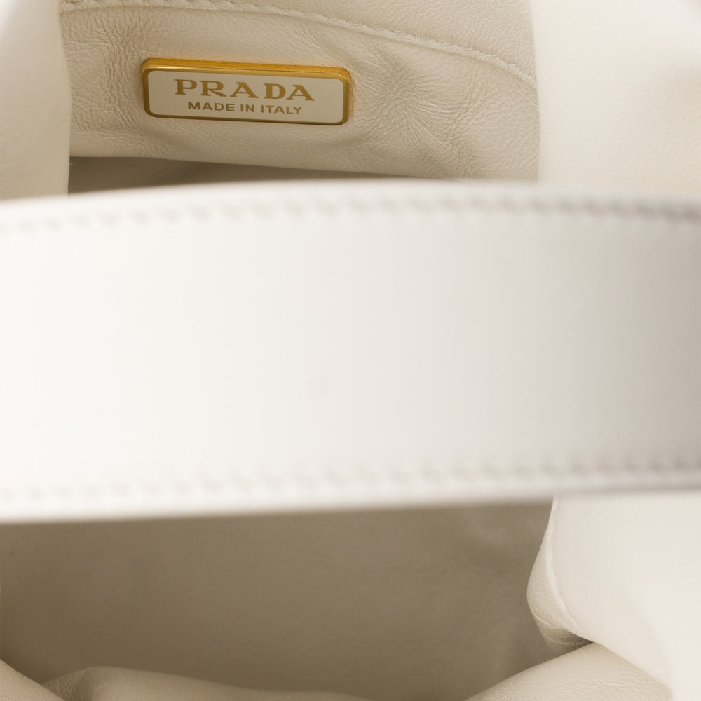 Prada Petit Sac Nappa Bag Leather Mini Bucket Bucket Bag Pr 2511 0549