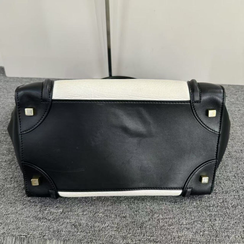Luxury Luggage Bag Tote Black White Tote Bag