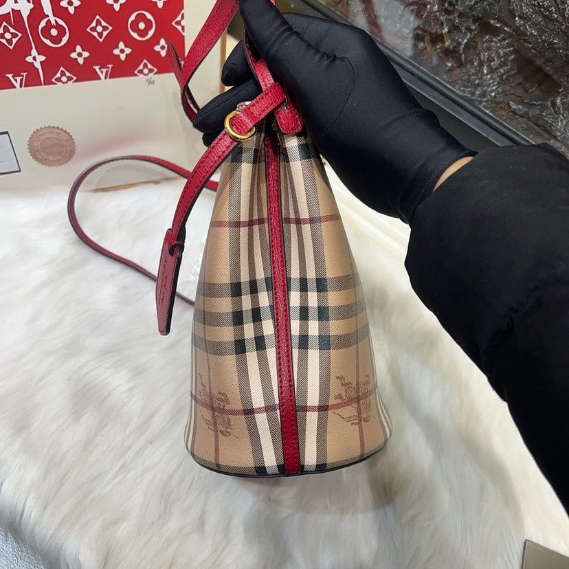 Burberry Luxury Check Bag Beige Bucket Bucket Bag