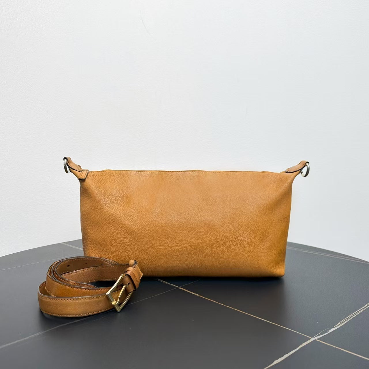 Luxury Shoulder Bag Leather Tan