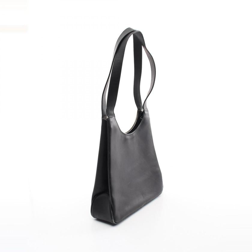 Luxury Shoulder Bag With Metal Fittings In Leather Black