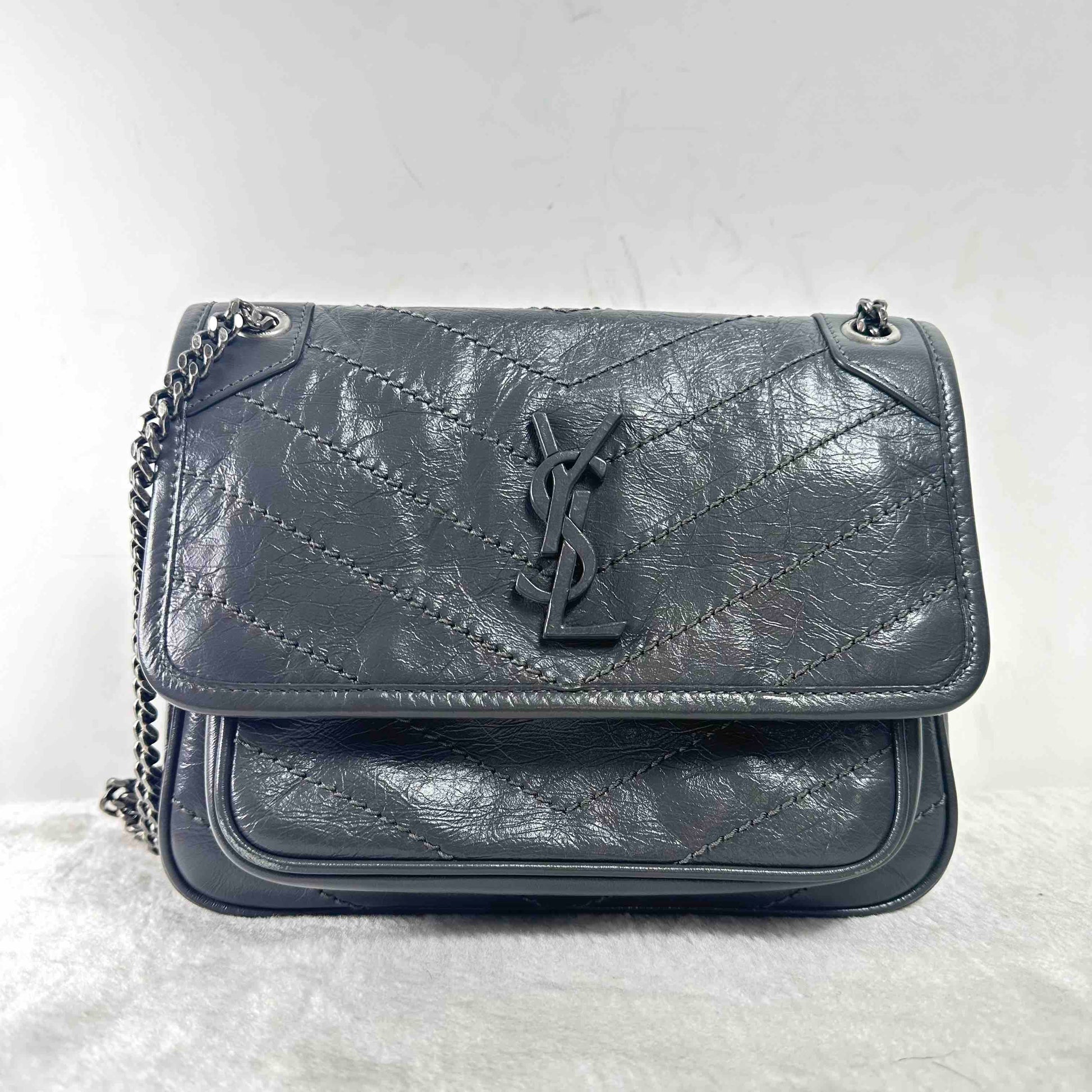 YSL Saint Laurent Shoulder Bag TT! Calfskin Niki Dark Grey Shoulder Cowskin Gray