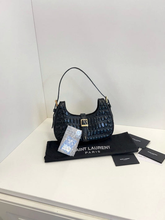 YSL Saint Laurent Hobo Bag 24x17x6cm