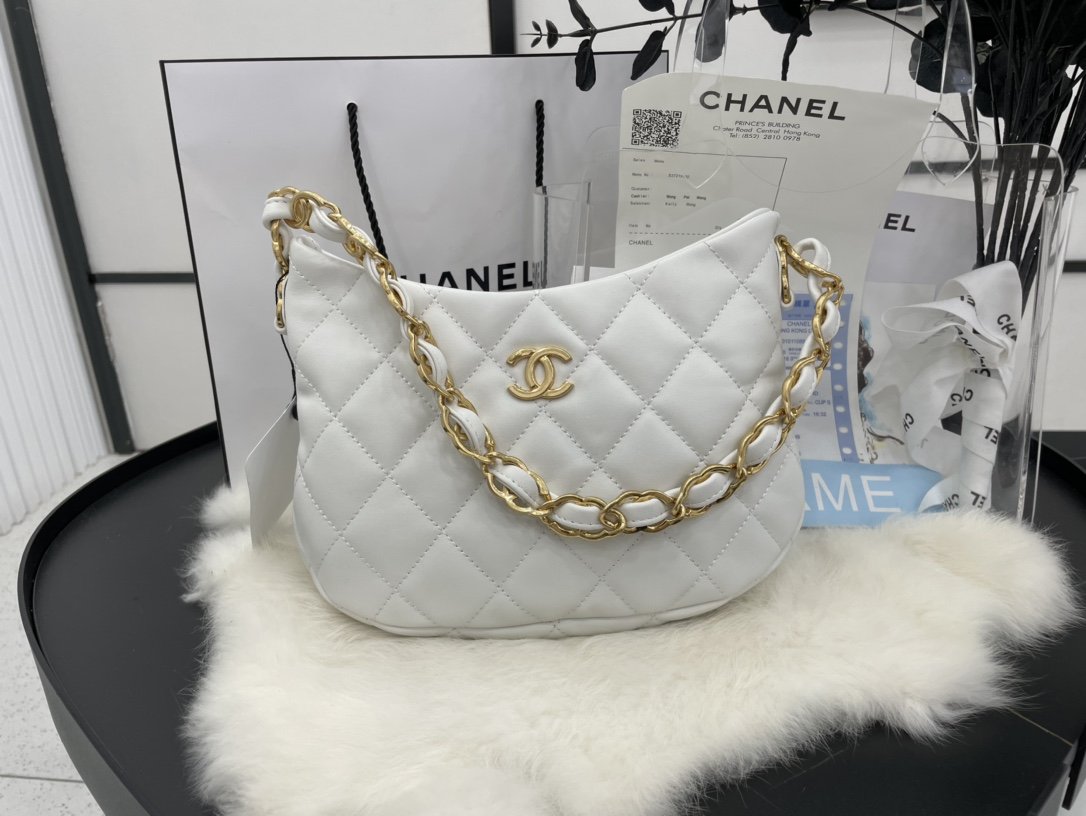 CHLHobo , ’s 9in 24cm White Shoulder Bag