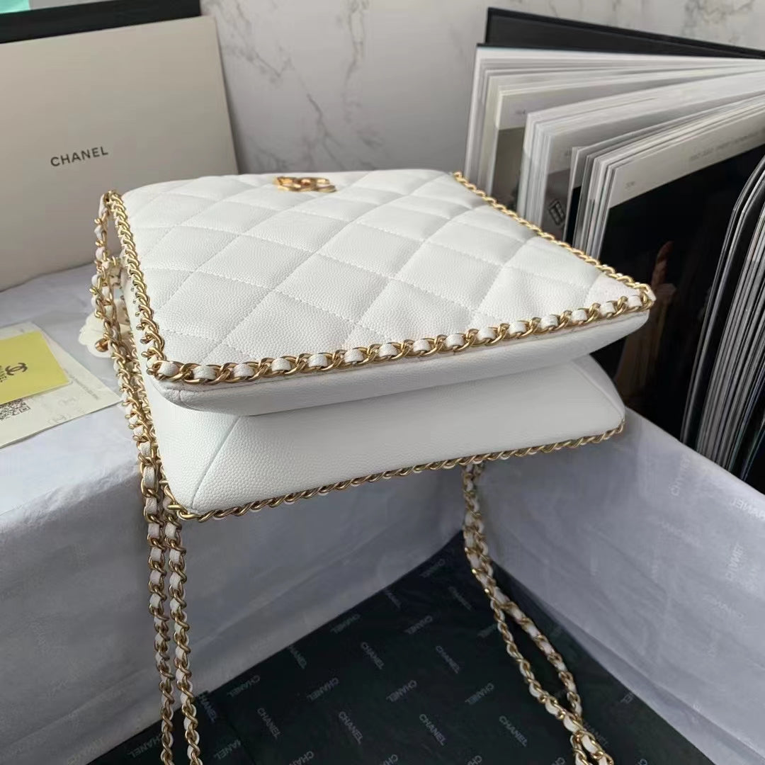 CHLSmall Shopping , ’s 9.1in White Handbag