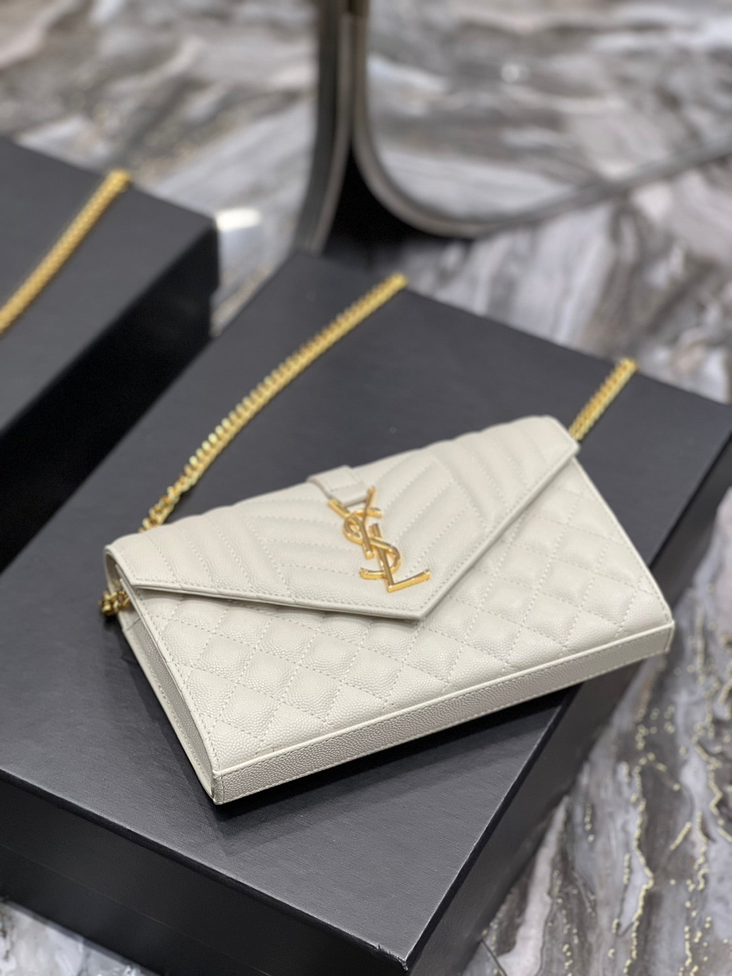 YSL Saint Laurent Envelope Handbag Quilted Chain Travel Bag 86In22Cm Ysl 5664