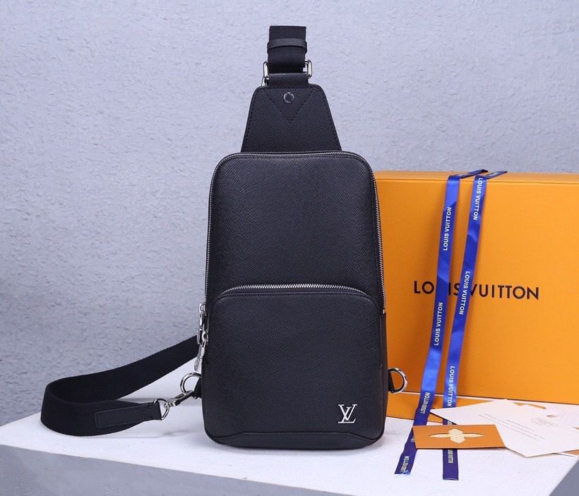 Top Quality Avenue Sling Bag Taiga For Black Crossbody Bag