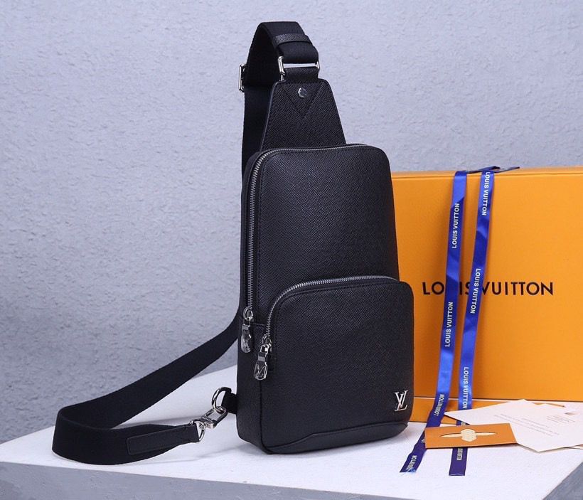 Top Quality Avenue Sling Bag Taiga For Black Crossbody Bag